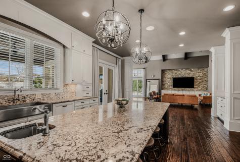 1023 Westview Point Drive Columbus IN 47201