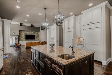 1023 Westview Point Drive Columbus IN 47201