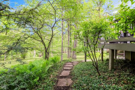 9202 Fanchon Drive Zionsville IN 46077