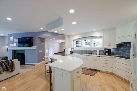 9202 Fanchon Drive Zionsville IN 46077