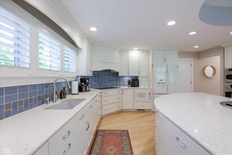 9202 Fanchon Drive Zionsville IN 46077