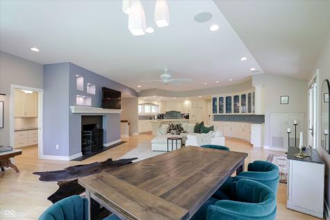 9202 Fanchon Drive Zionsville IN 46077