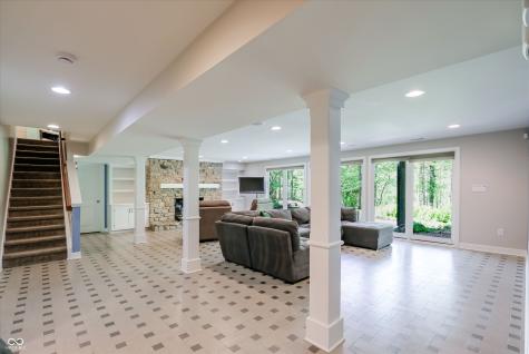9202 Fanchon Drive Zionsville IN 46077