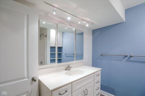 9202 Fanchon Drive Zionsville IN 46077
