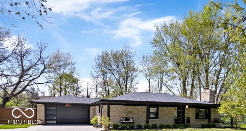 9944 Holaday Drive Carmel IN 46032