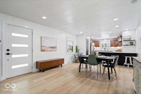 9944 Holaday Drive Carmel IN 46032