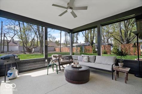 9944 Holaday Drive Carmel IN 46032
