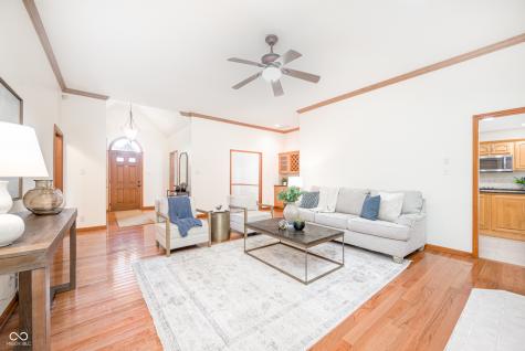 4390 Brittany Drive Zionsville IN 46077