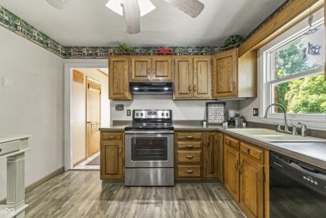 7034 Maryvale Court Indianapolis IN 46214