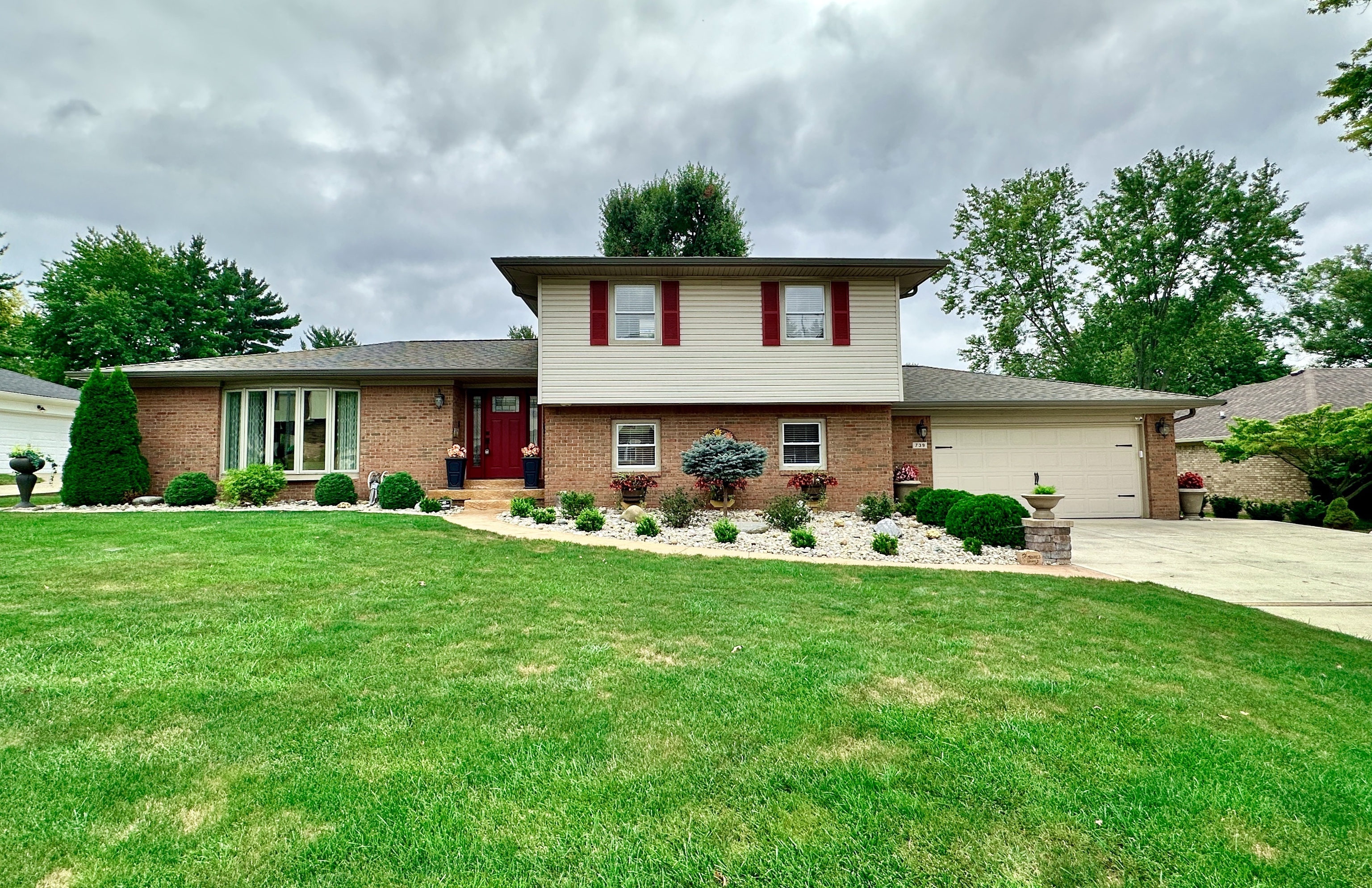 739 Mount Rainier Drive Indianapolis IN 46217