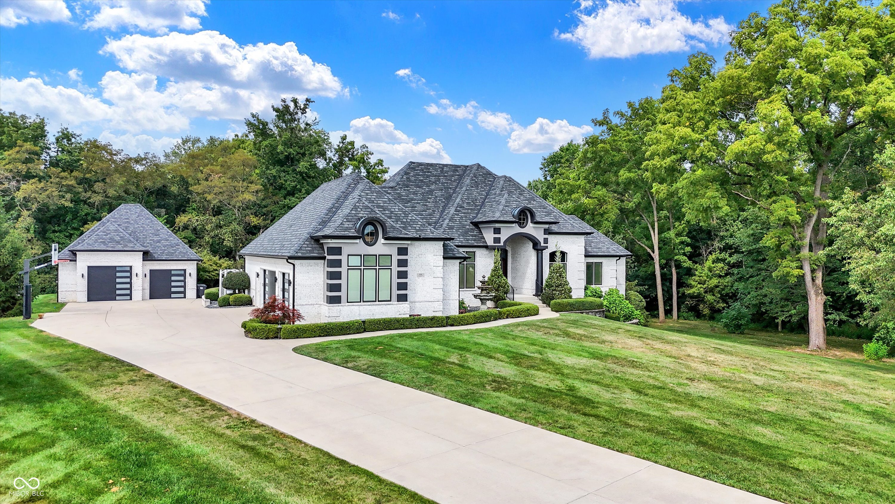 5898 Claybrook Drive Bargersville IN 46106