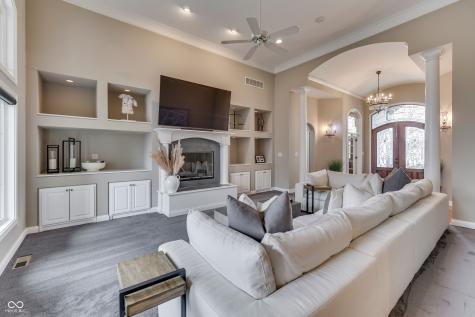 5898 Claybrook Drive Bargersville IN 46106
