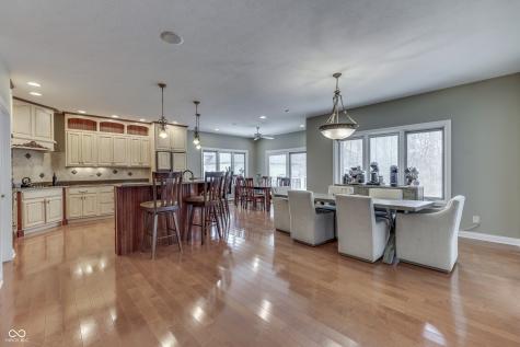 5898 Claybrook Drive Bargersville IN 46106