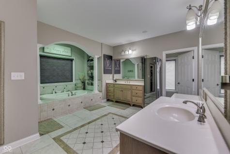 5898 Claybrook Drive Bargersville IN 46106