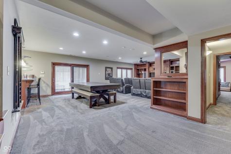 5898 Claybrook Drive Bargersville IN 46106