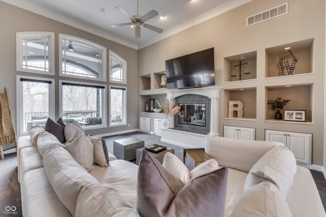 5898 Claybrook Drive Bargersville IN 46106