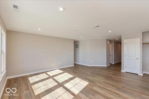 735 Oakleaf Drive Greenfield IN 46140