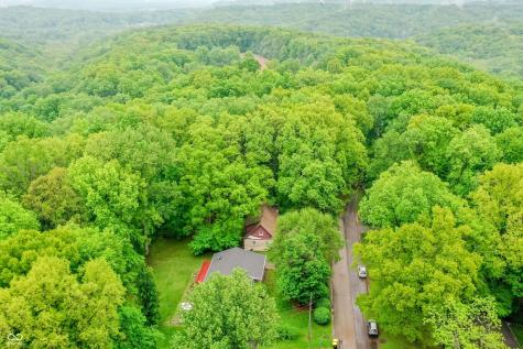 1609 E Woodland Drive Bloomington IN 47408