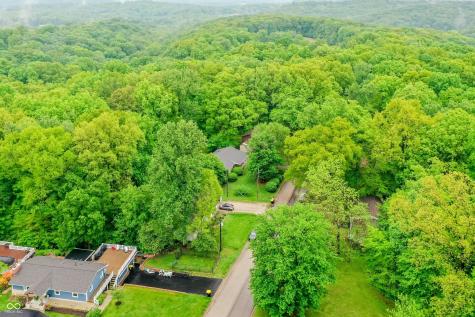 1609 E Woodland Drive Bloomington IN 47408