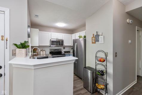 5650 Crown Vetch Place Indianapolis IN 46254