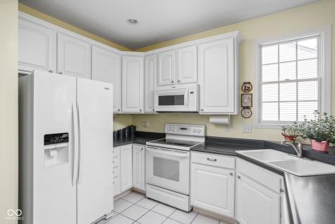 10019 Niagara Drive Fishers IN 46037