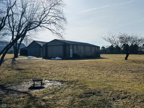 1177 W Curry Road Greenwood IN 46143