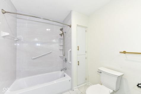 9408 E 25th Street Indianapolis IN 46229
