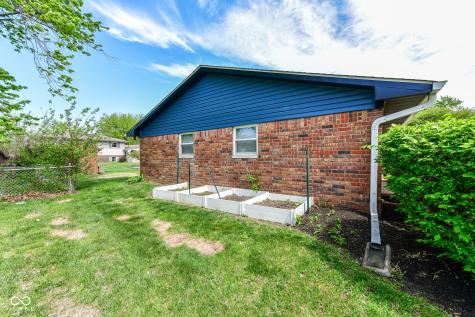 9408 E 25th Street Indianapolis IN 46229