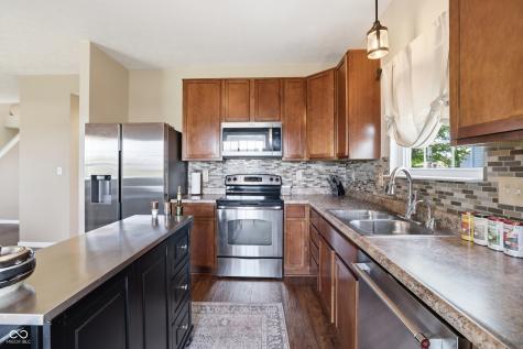 2704 Armaugh Drive Brownsburg IN 46112