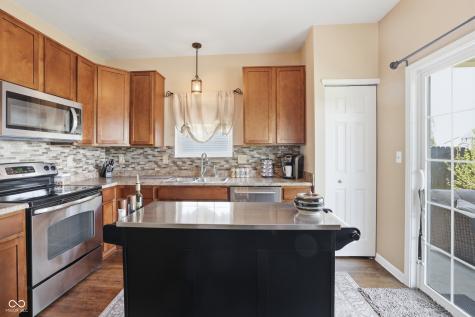 2704 Armaugh Drive Brownsburg IN 46112
