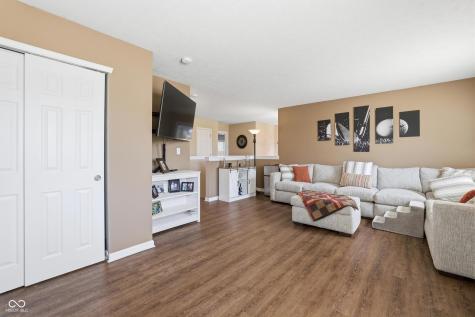 2704 Armaugh Drive Brownsburg IN 46112
