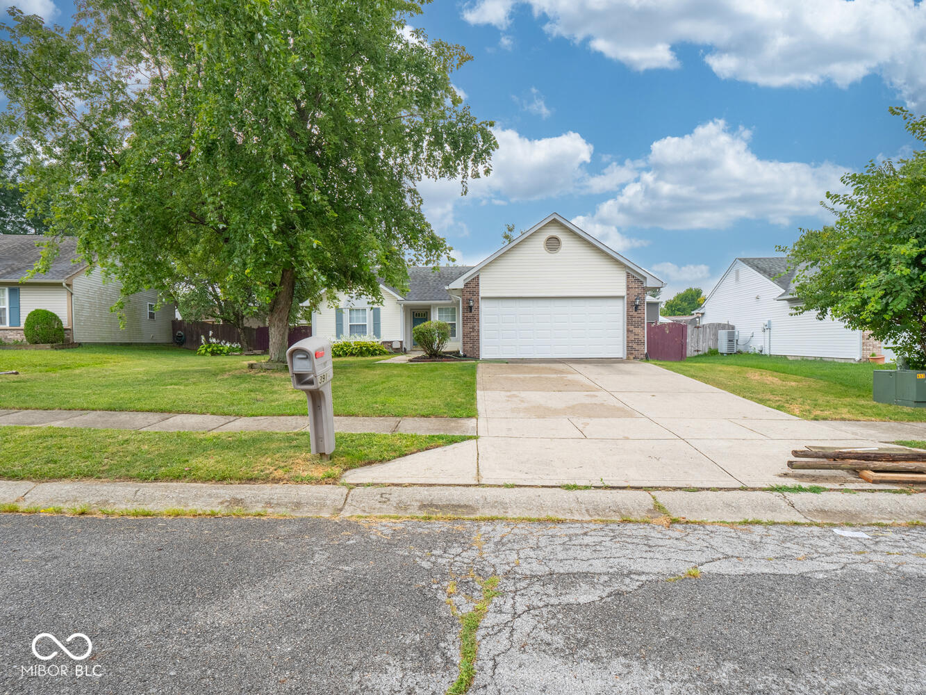 3915 E Brunswick Avenue Indianapolis IN 46237