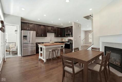 358 E Ohio Street Indianapolis IN 46204