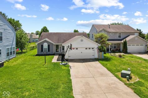 2227 Rolling Hill Court Columbus IN 47201