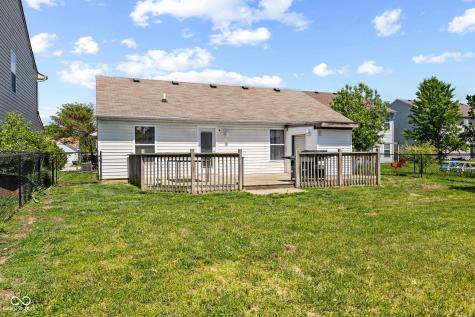 2227 Rolling Hill Court Columbus IN 47201