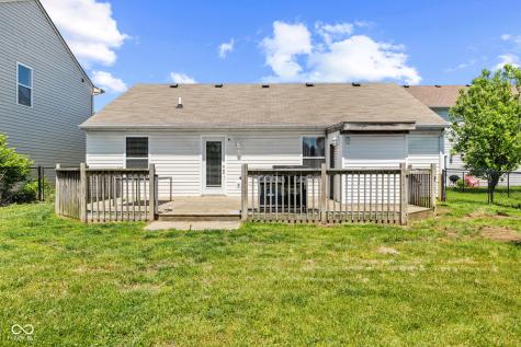 2227 Rolling Hill Court Columbus IN 47201