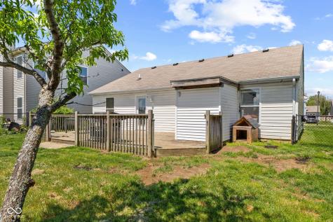 2227 Rolling Hill Court Columbus IN 47201