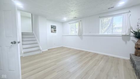10321 Starview Drive Indianapolis IN 46229