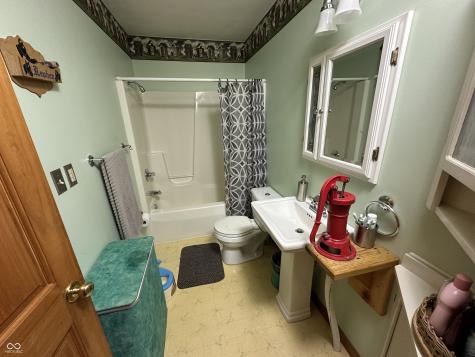 111 W Everton Road Connersville IN 47331