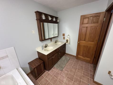 111 W Everton Road Connersville IN 47331