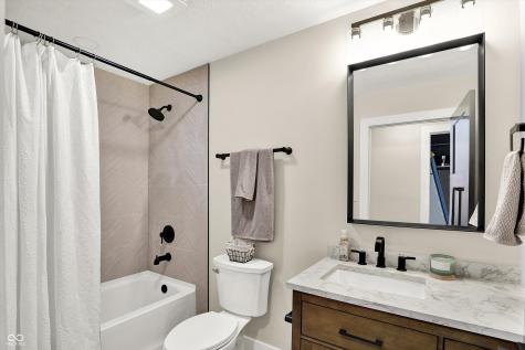 120 Bayshore Drive Cicero IN 46034