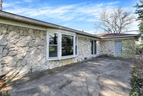 8101 Eaton Court Indianapolis IN 46239