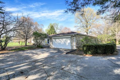 8101 Eaton Court Indianapolis IN 46239