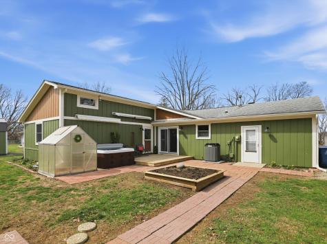 209 Bayview Drive Cicero IN 46034