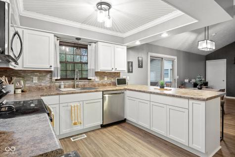 211 Hillview Drive Jamestown IN 46147