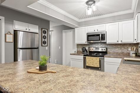 211 Hillview Drive Jamestown IN 46147