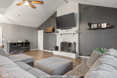 211 Hillview Drive Jamestown IN 46147