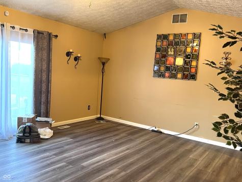 633 Delray Drive Indianapolis IN 46241