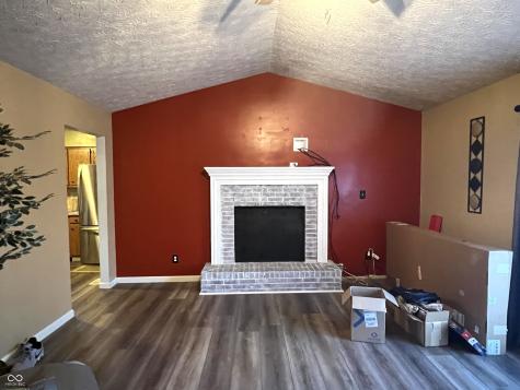633 Delray Drive Indianapolis IN 46241