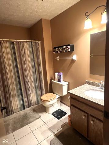 633 Delray Drive Indianapolis IN 46241